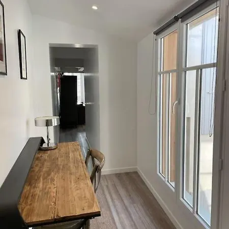 Appartement Grand Ancien En Centre La Rochelle (Charente-Maritime)