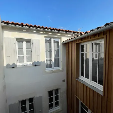 Grand Ancien En Centre La Rochelle (Charente-Maritime)